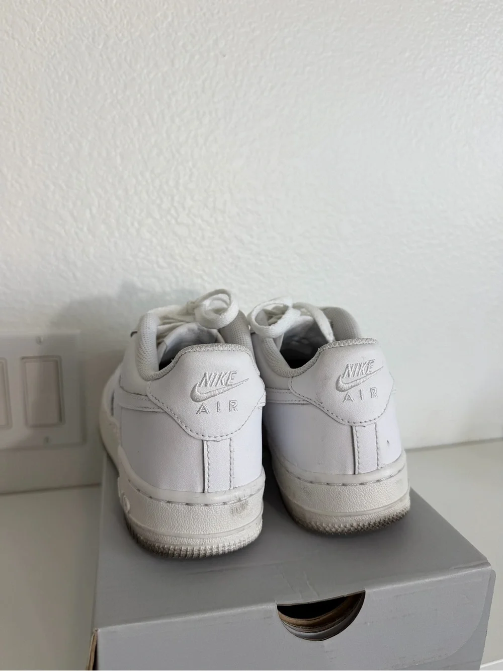 Nine Air Force 1 Low Triple White GS Sneakers 5Y